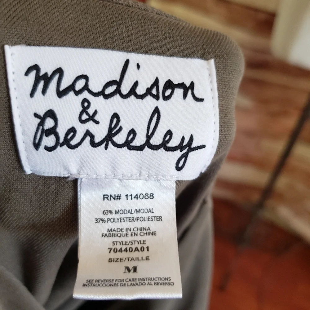 Madison & Berkeley medium top - Picture 2 of 3